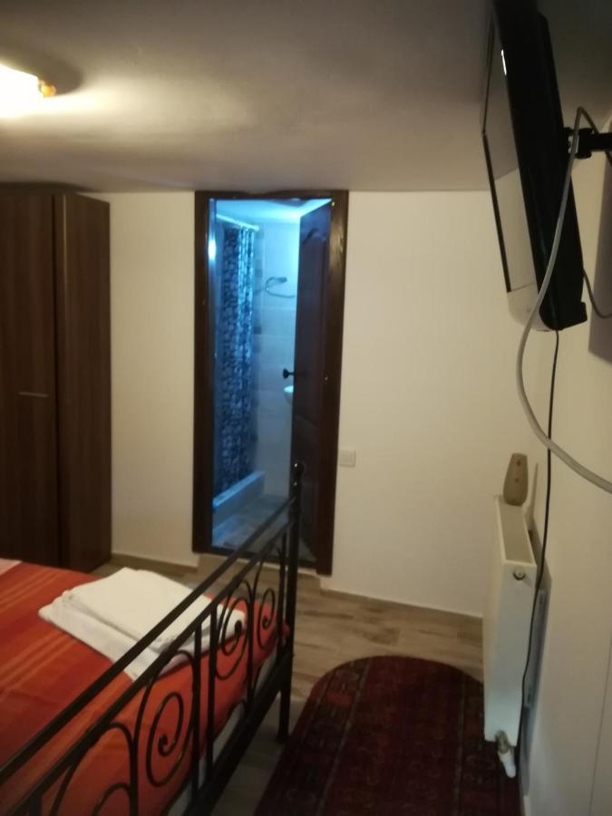 Vila Margareta Curtea de Argeş Esterno foto